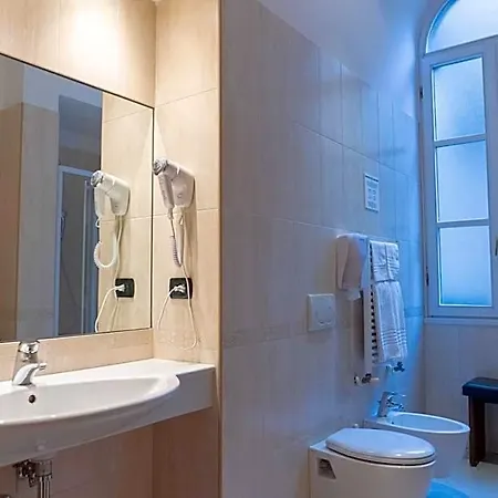 Bologna Otel Torino