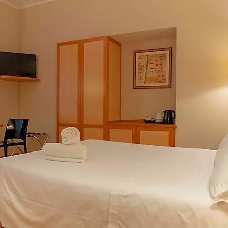 Otel Bologna Torino