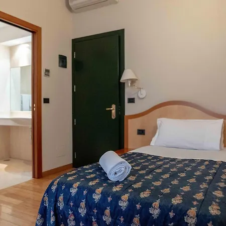 Hotel Bologna Turin